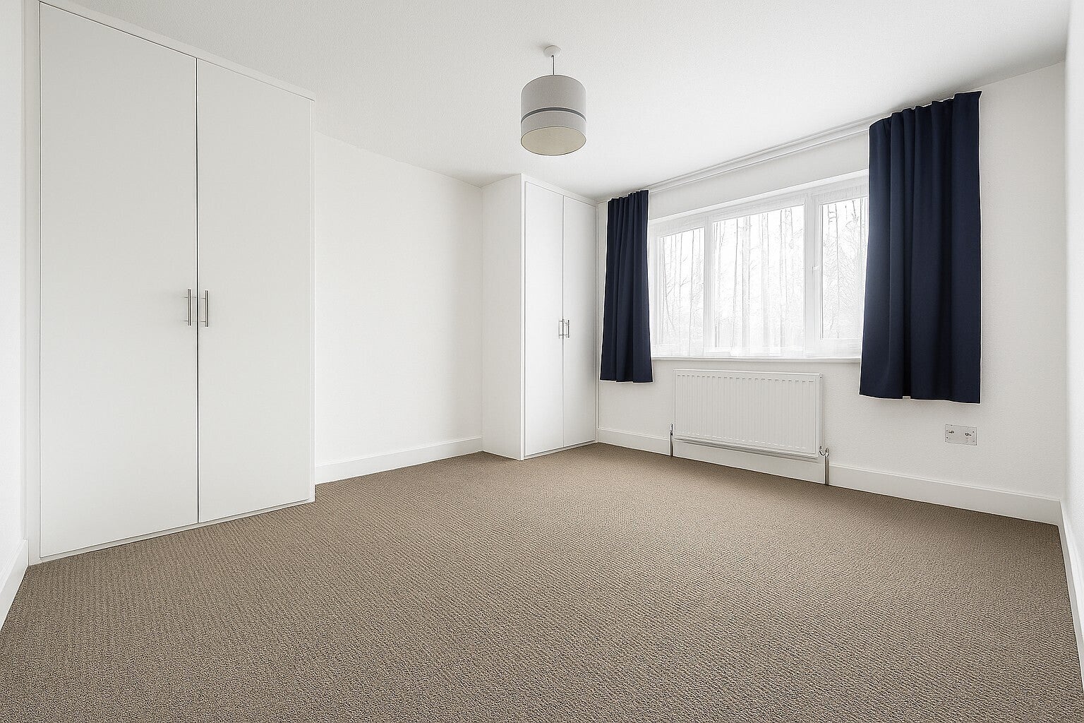 House Chigwell Road in Greater London