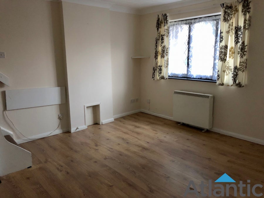 House Barleyfields Close in Greater London