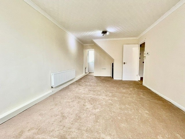 Flat Churchfields in Greater London