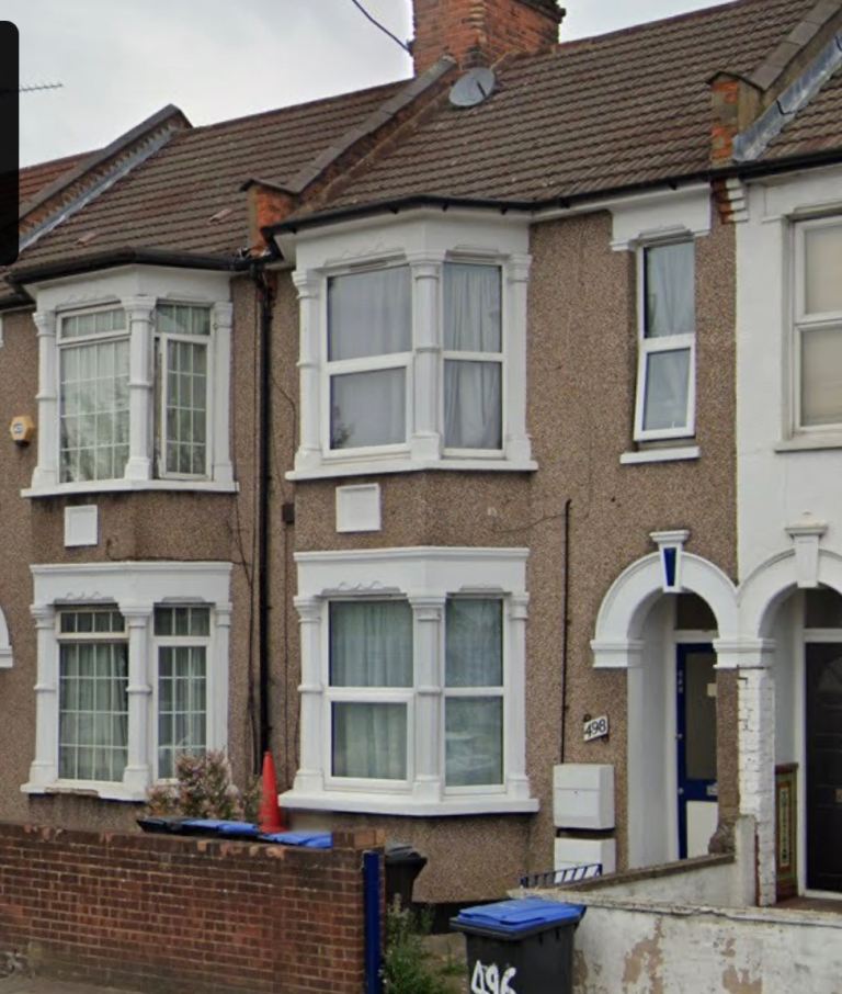 Flat Hertford Road in Greater London