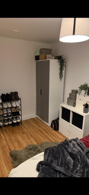Room Pomona Strand in Trafford