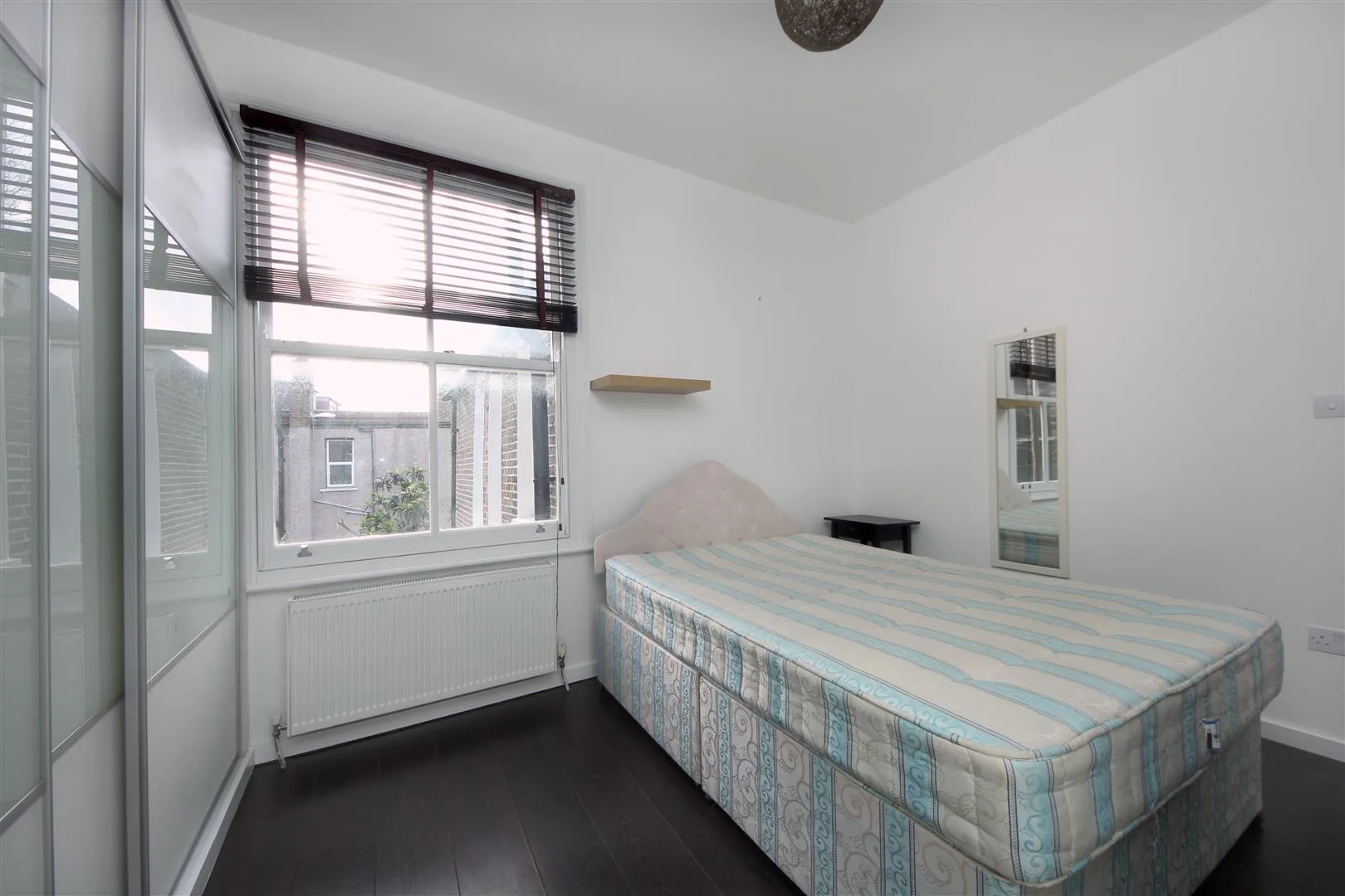 House Caverswall Street in Greater London