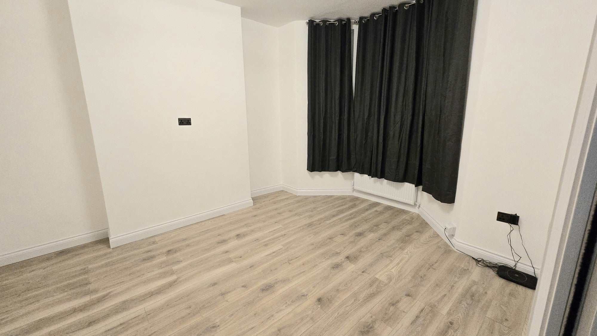 House Rosebery Avenue in Greater London