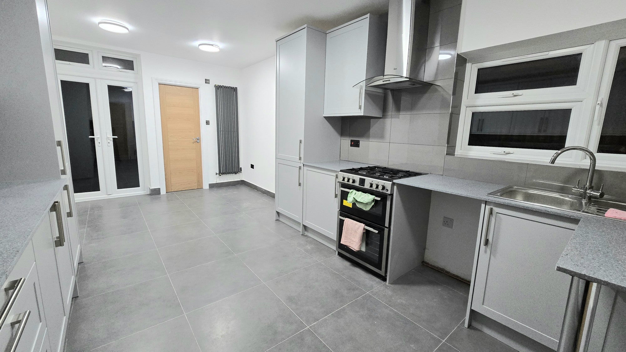 House Rosebery Avenue in Greater London