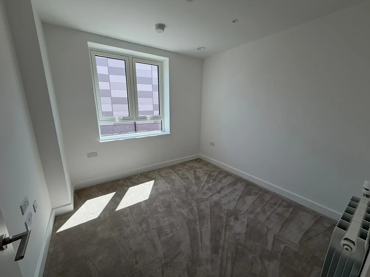 House Nathan Way in Greater London