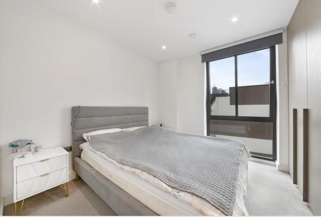 Flat Gorsuch Place in Greater London