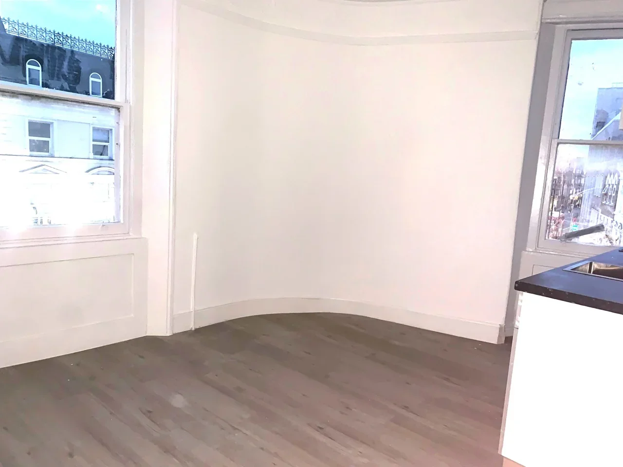 Flat Kingsland Road in Greater London