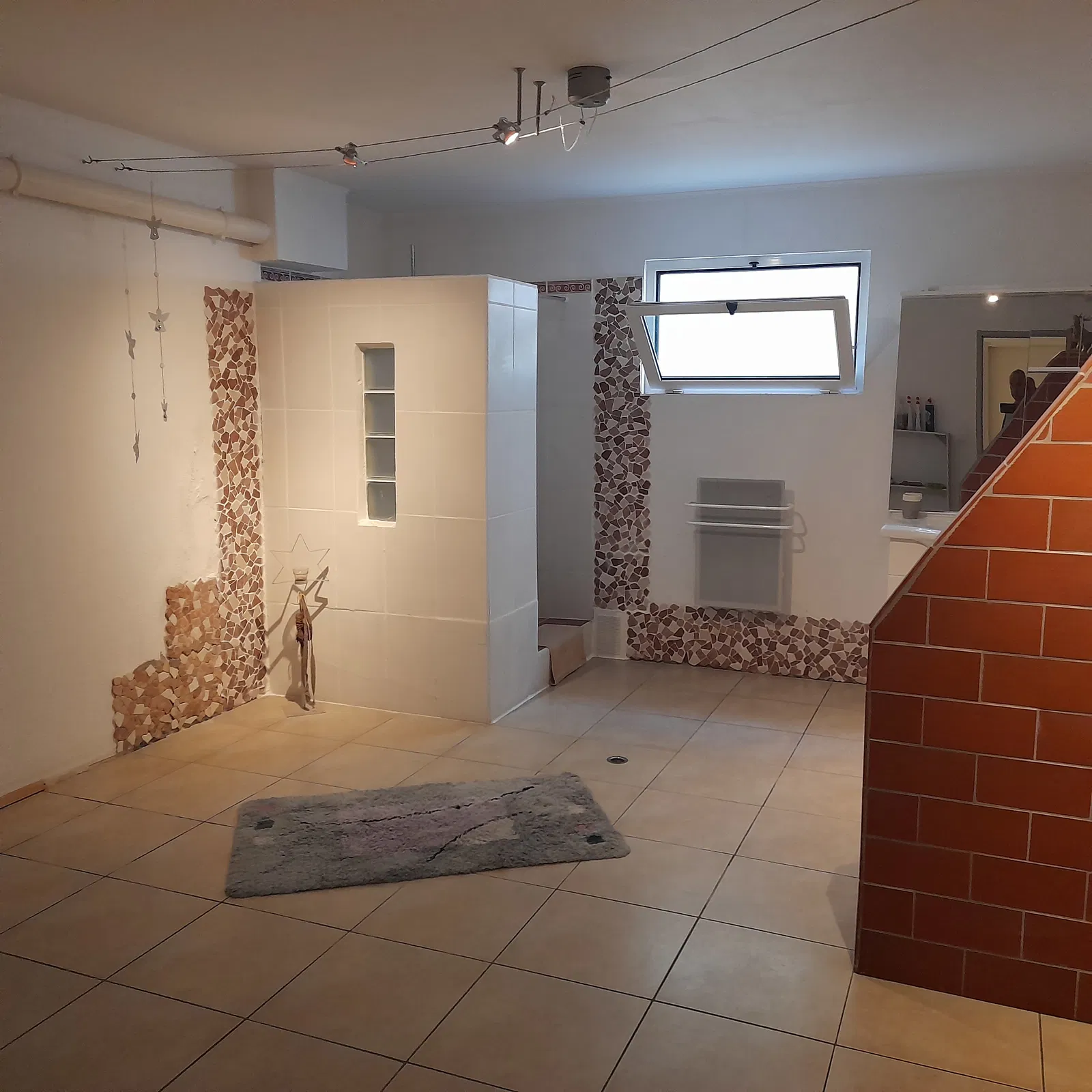 Room D 105 in Village-Neuf