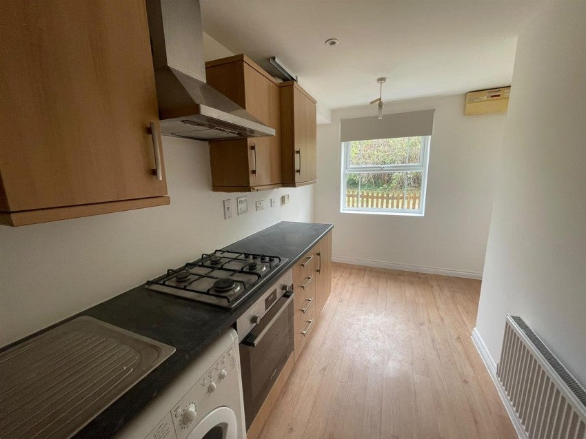 House Swift Close in Slough