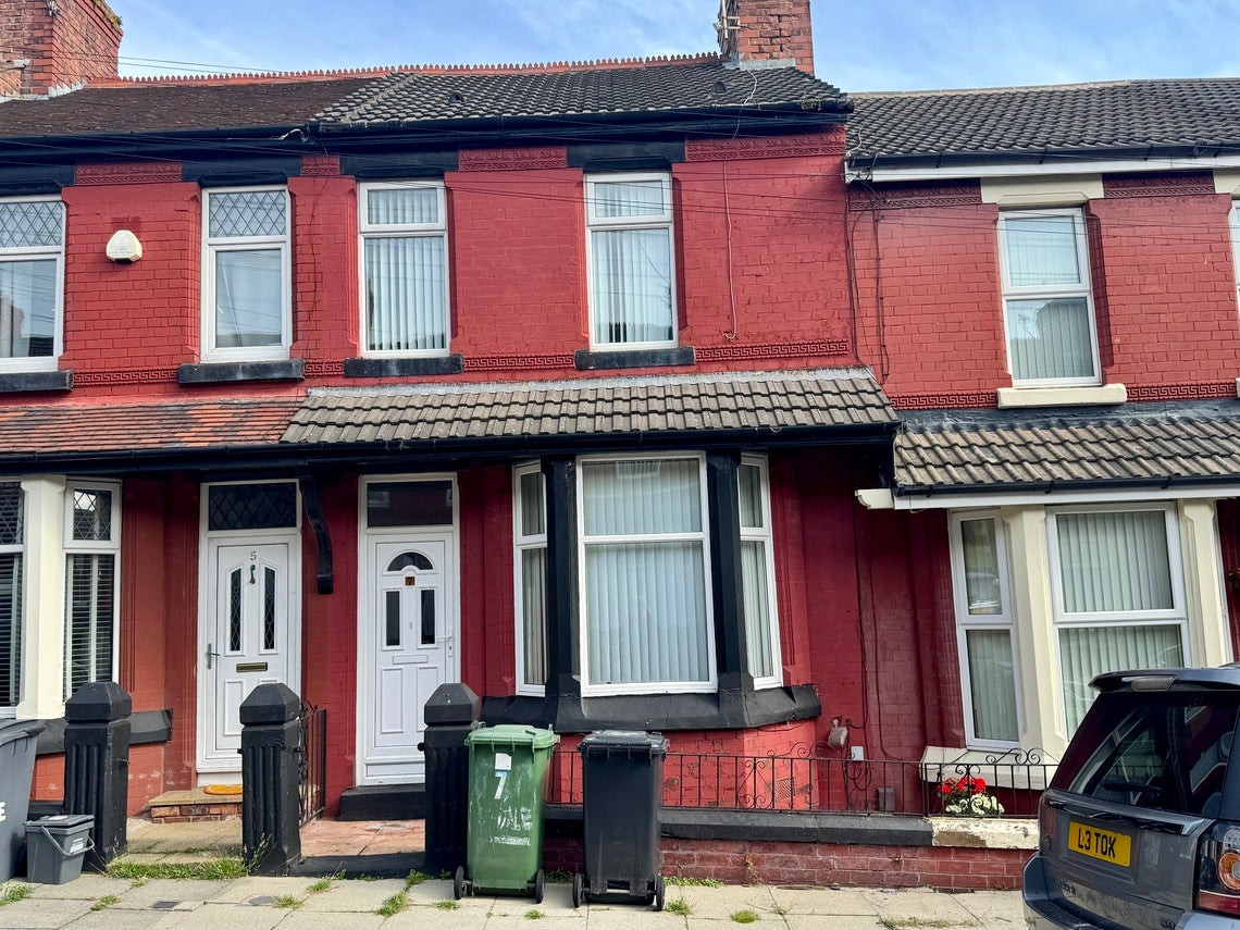 House Ivydale Road in Birkenhead