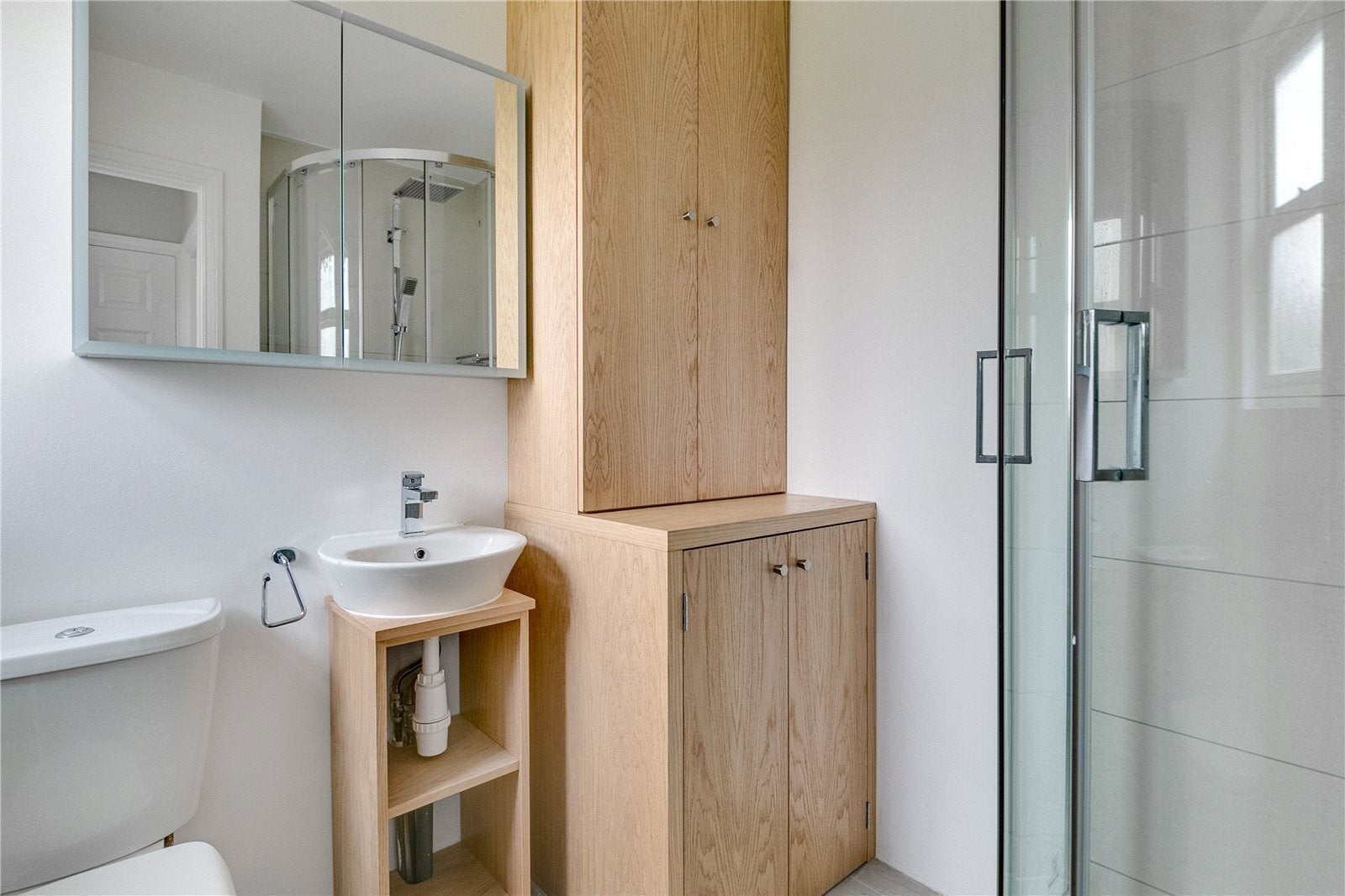 Flat Patricesy Mews in Greater London
