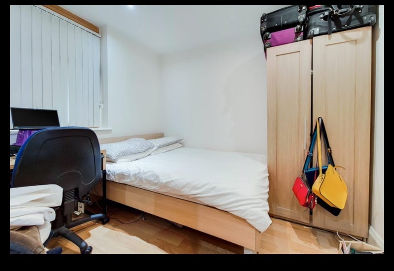 Flat Blackstock Road in Greater London
