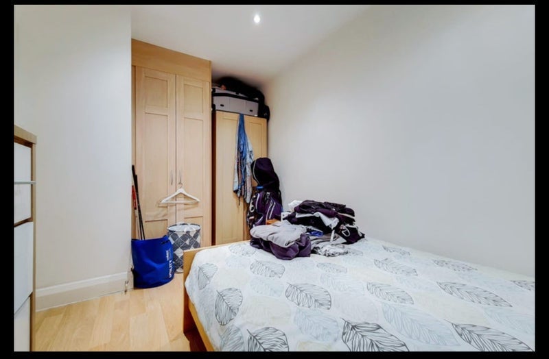 Flat Blackstock Road in Greater London