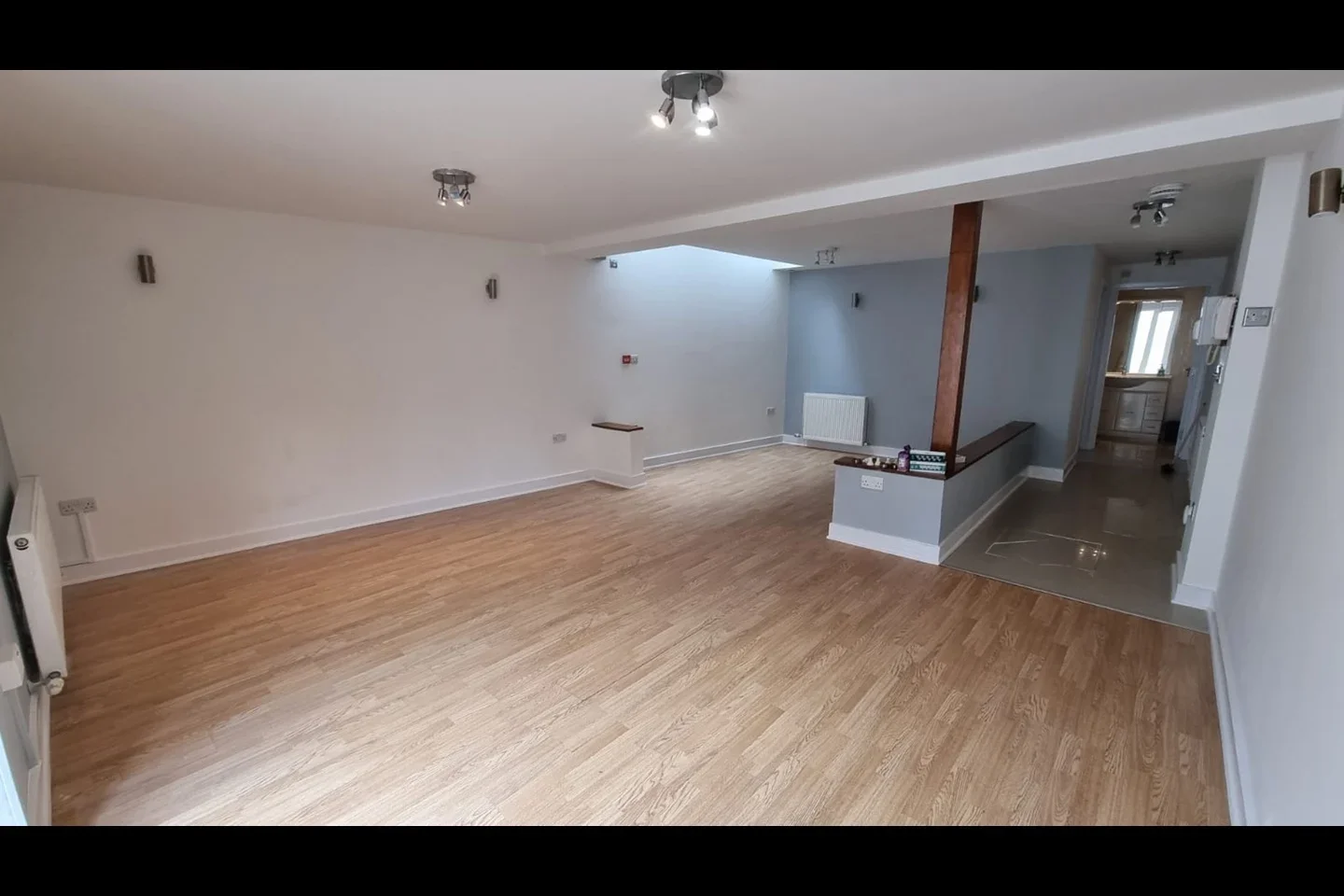 Flat Anstey Road in Greater London