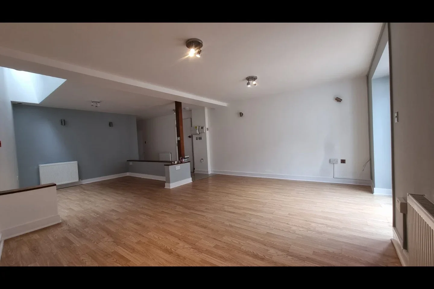 Flat Anstey Road in Greater London