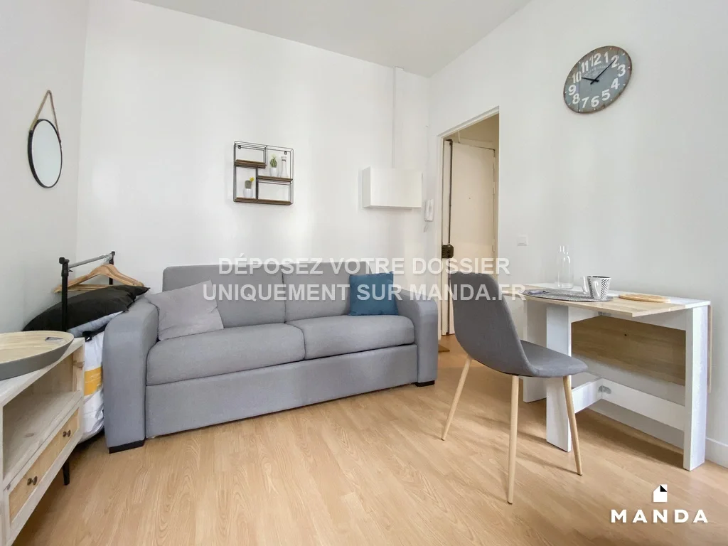 Flat Rue Doudeauville in Paris