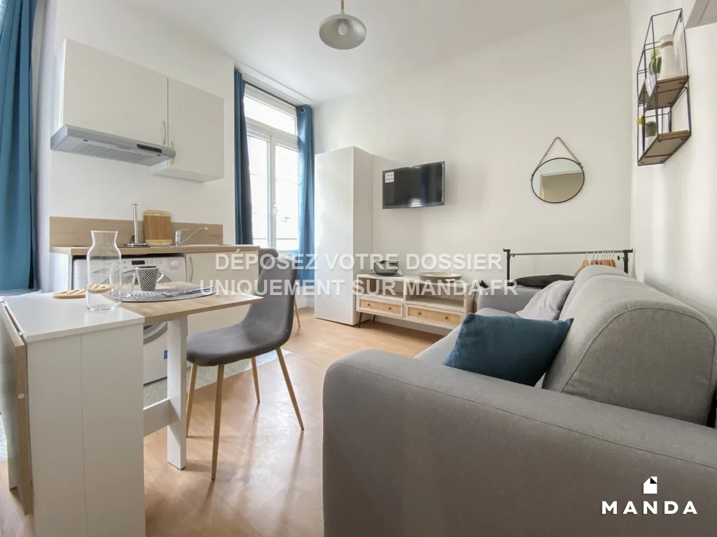Flat Rue Doudeauville in Paris