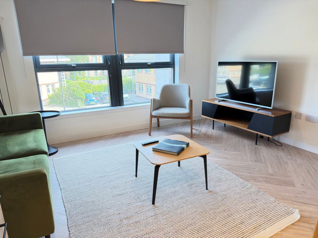 Flat Minerva Way in Glasgow