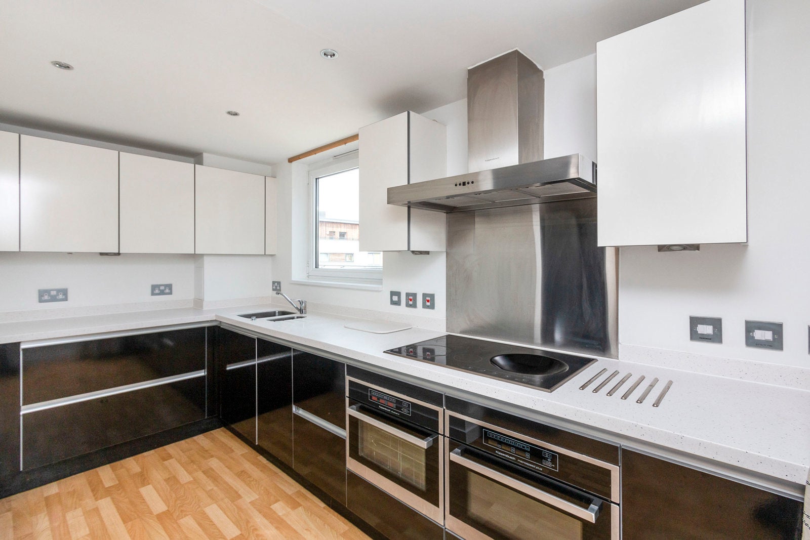 Flat Southwell Park Road in Surrey Heath