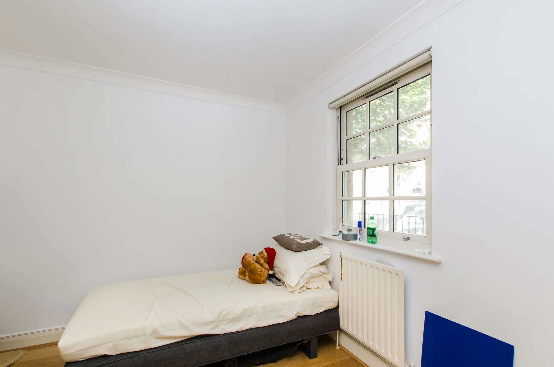 House Streatley Place in Greater London