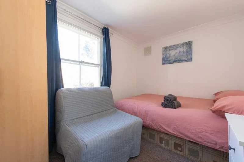 Flat Akerman Road in Greater London