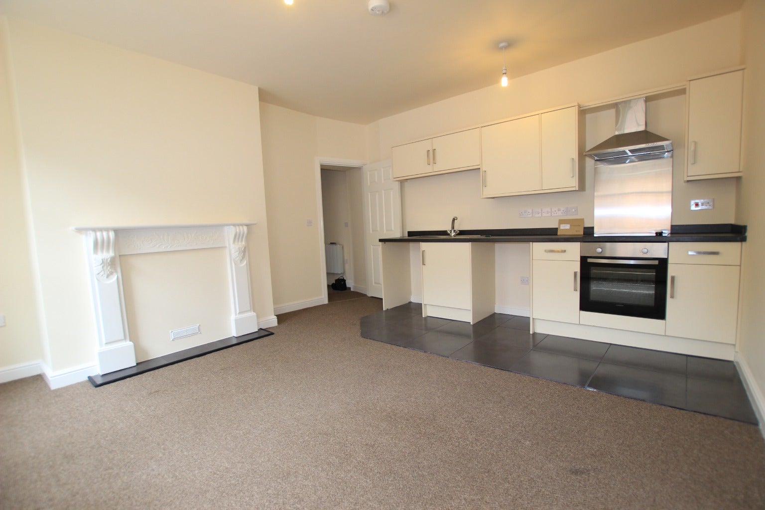 Flat Parkes Passage in Stourport-on-Severn