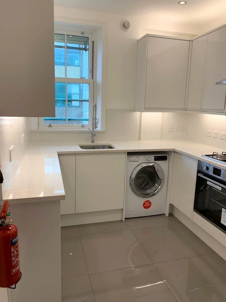 Flat Rushcroft Road in Greater London