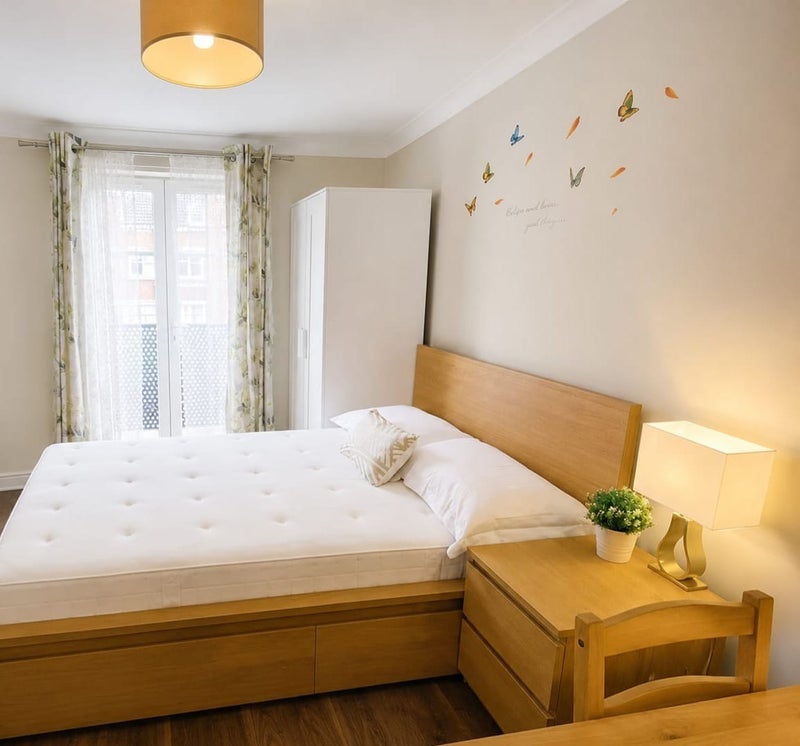 Room Ovett Gardens in Gateshead