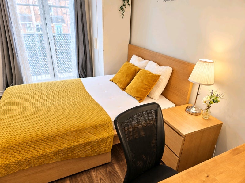 Room Ovett Gardens in Gateshead