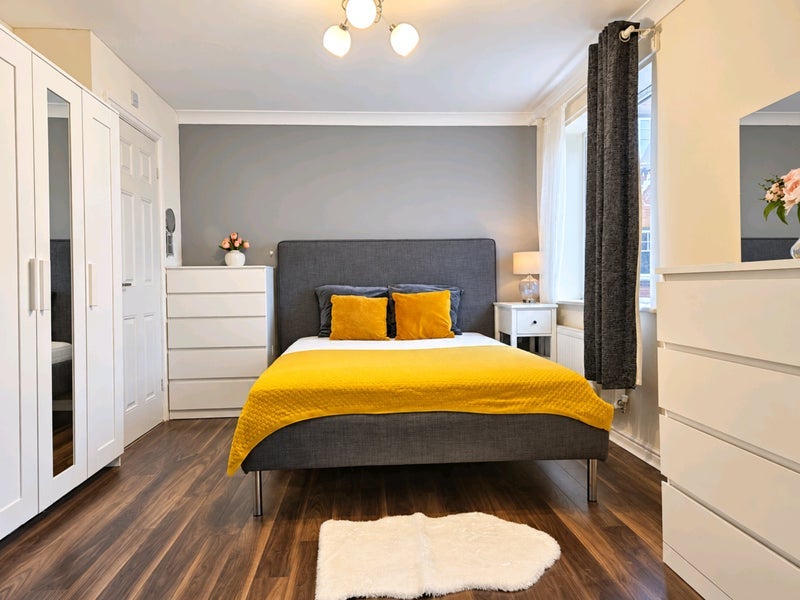 Room Ovett Gardens in Gateshead