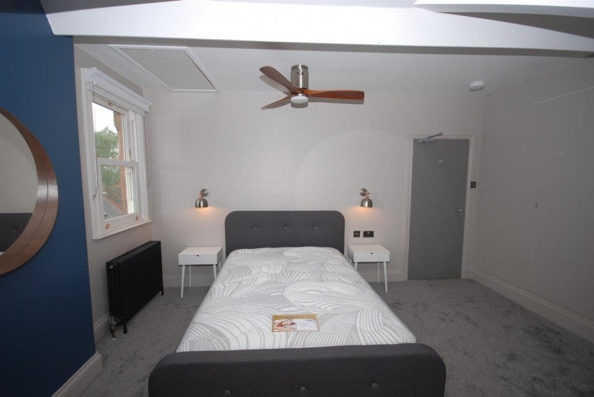 Room Conway Road in Royal Leamington Spa