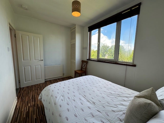 Flat Holburn Road in Aberdeen City