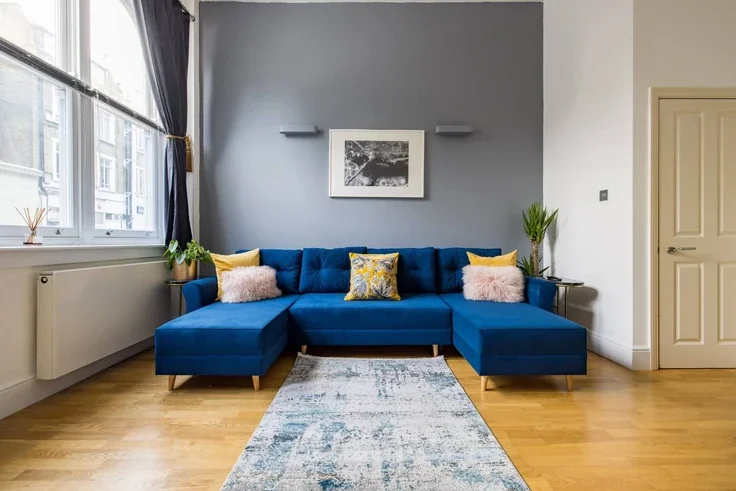 Flat Finborough Road in Greater London