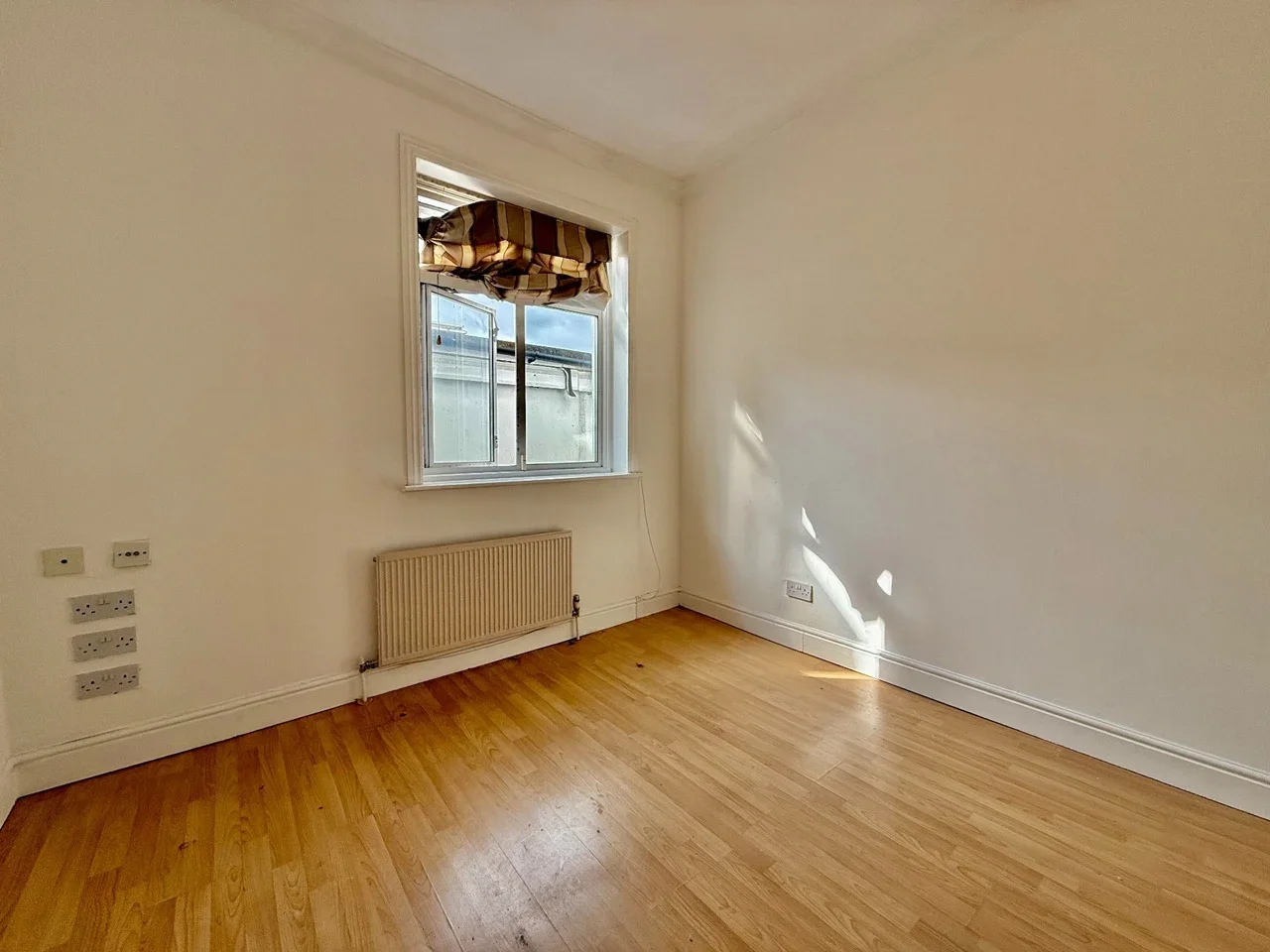 Flat Eltham High Street in Greater London