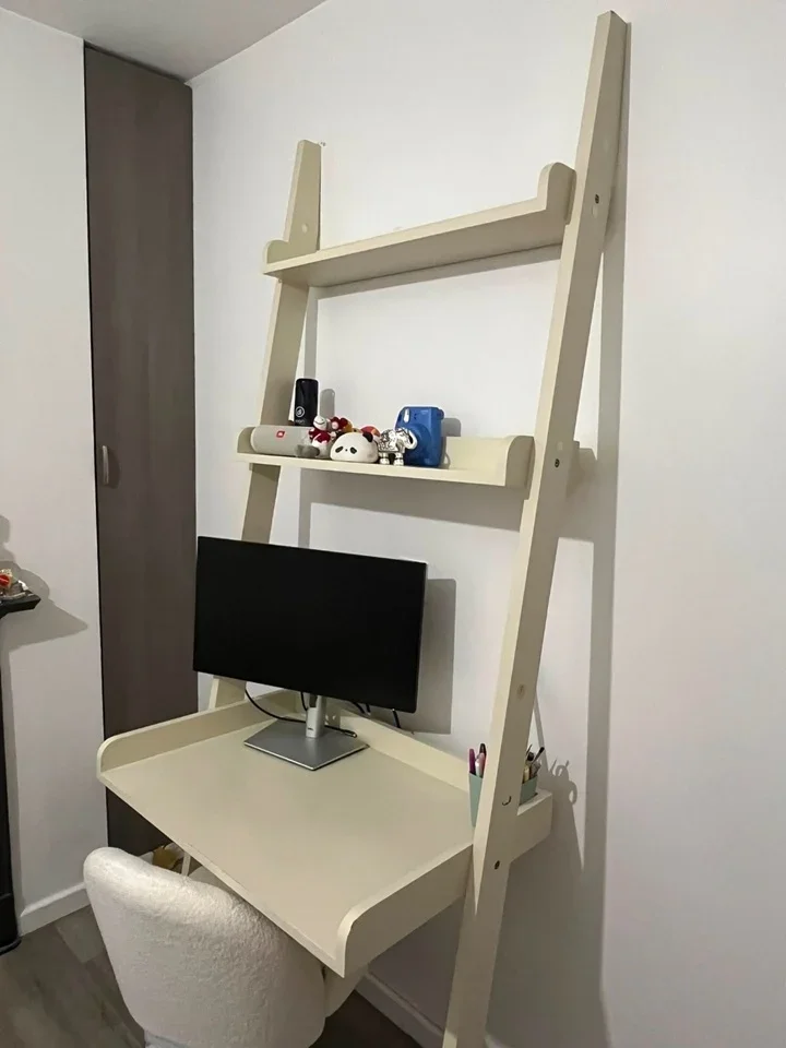 Room Muybridge Road in Greater London