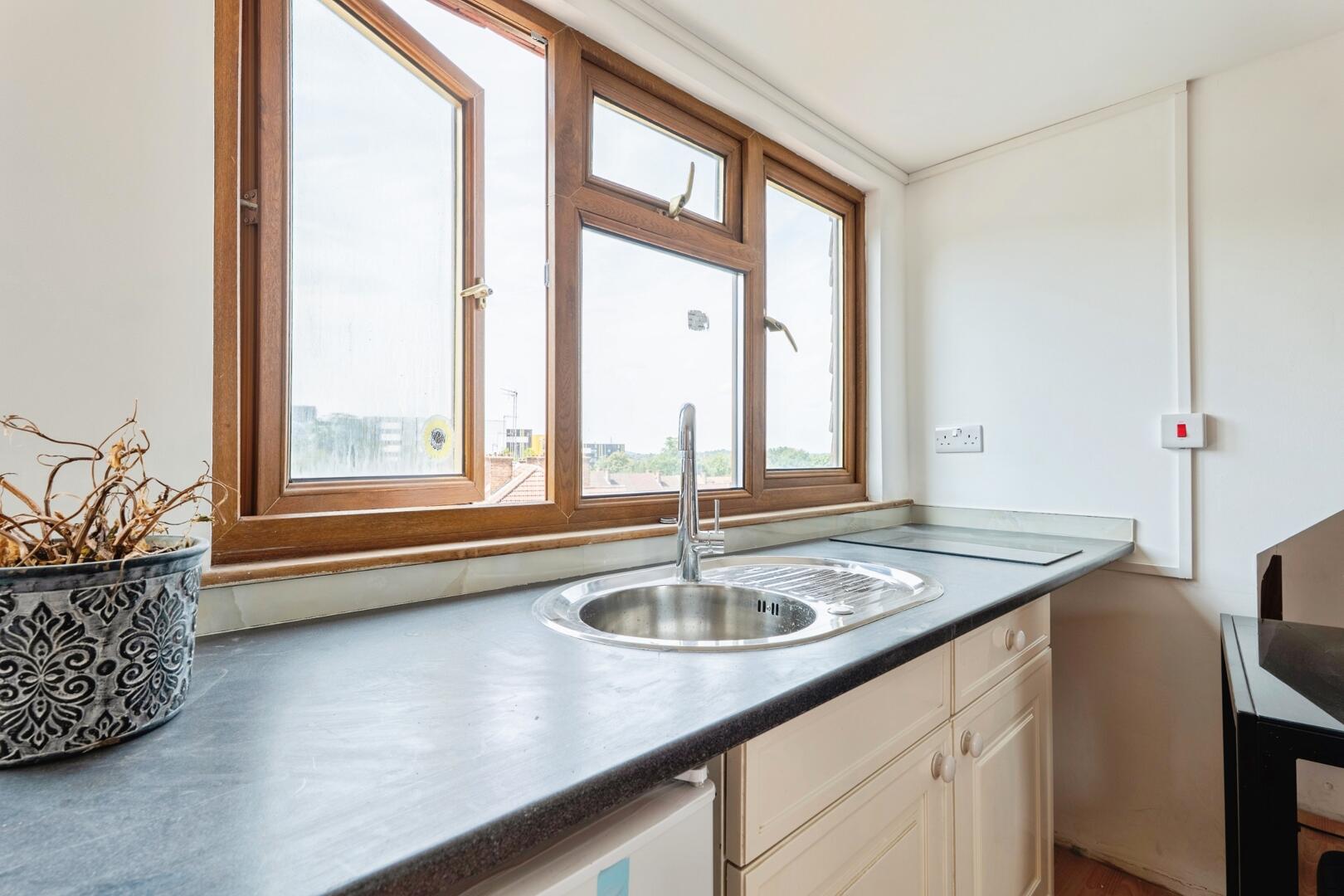 Room Brook Road in Greater London