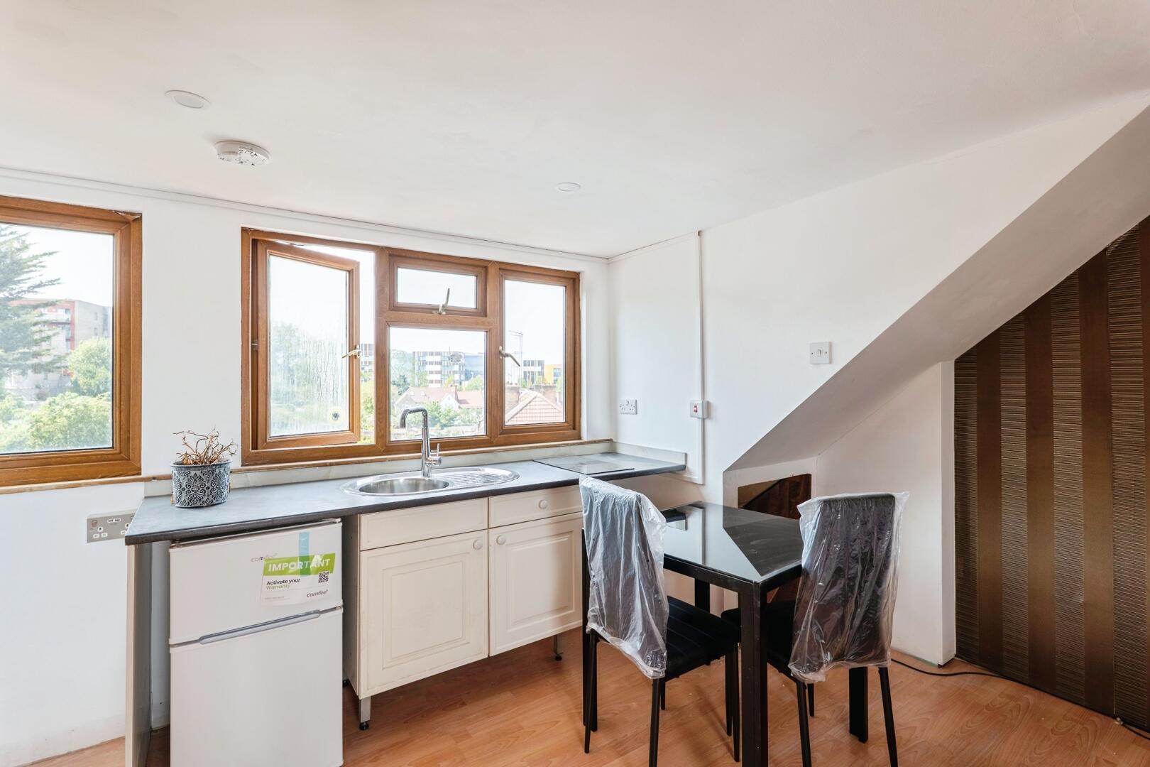 Room Brook Road in Greater London