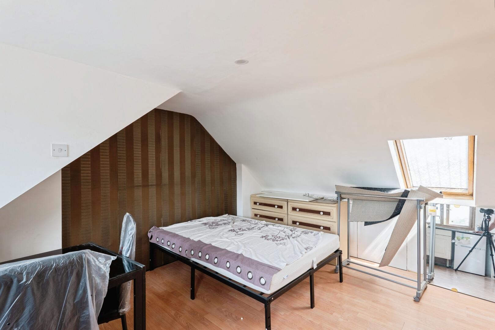 Room Brook Road in Greater London