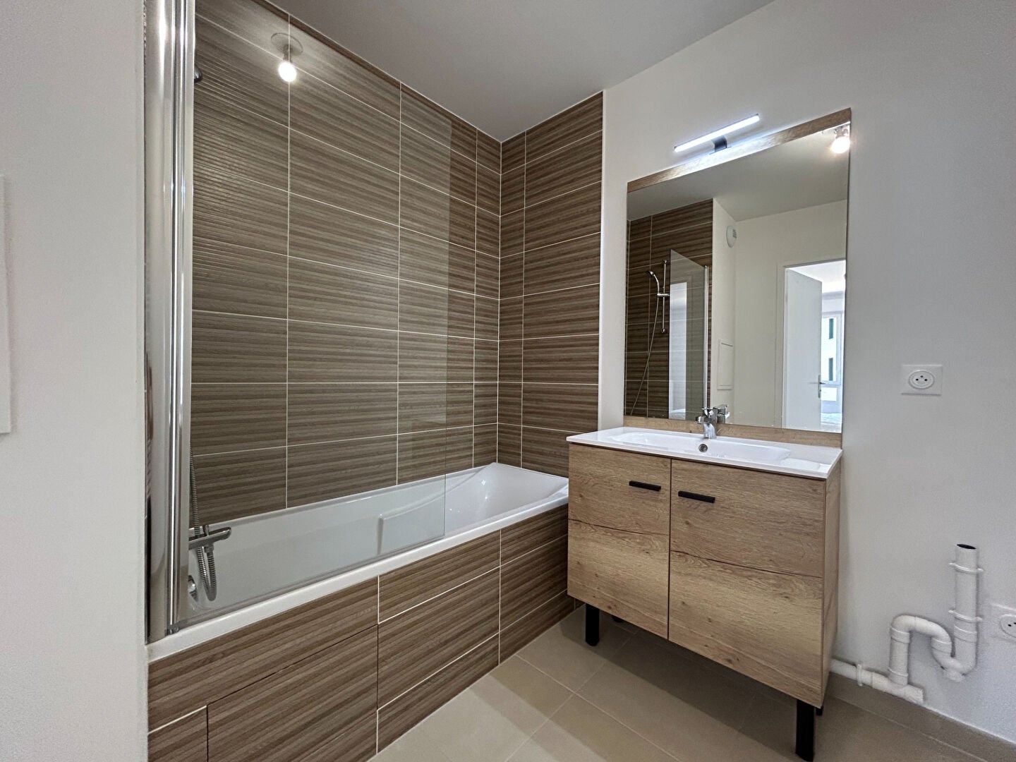 Appartement Allée Caroline Aigle à Massy