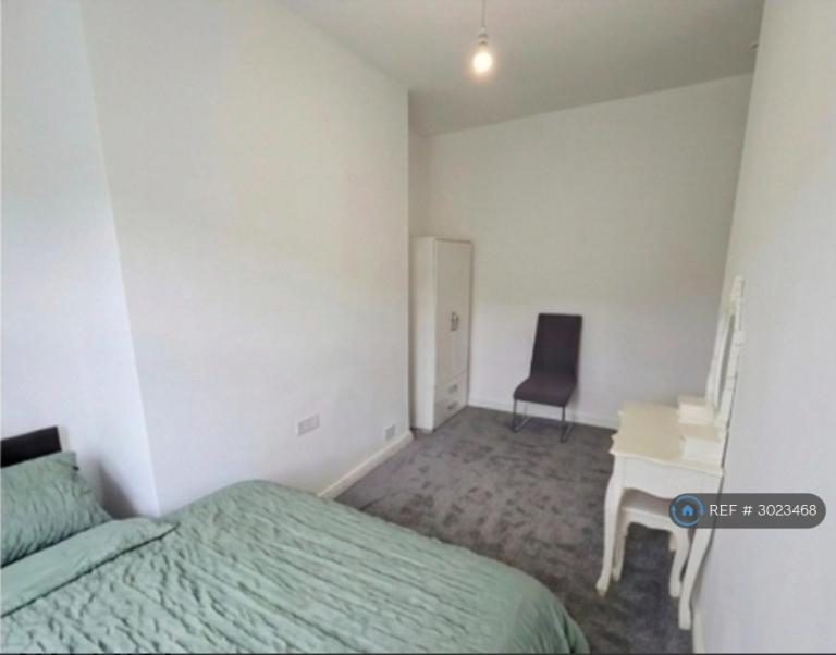 Room Hebble Street in Kirklees
