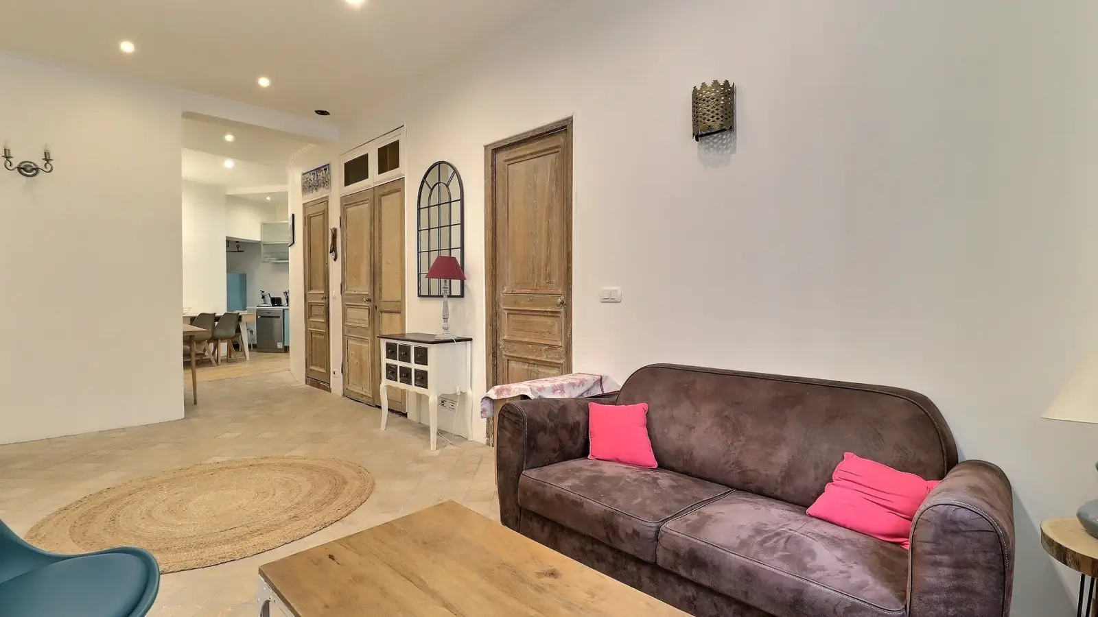 Flat Rue de Turin in Paris