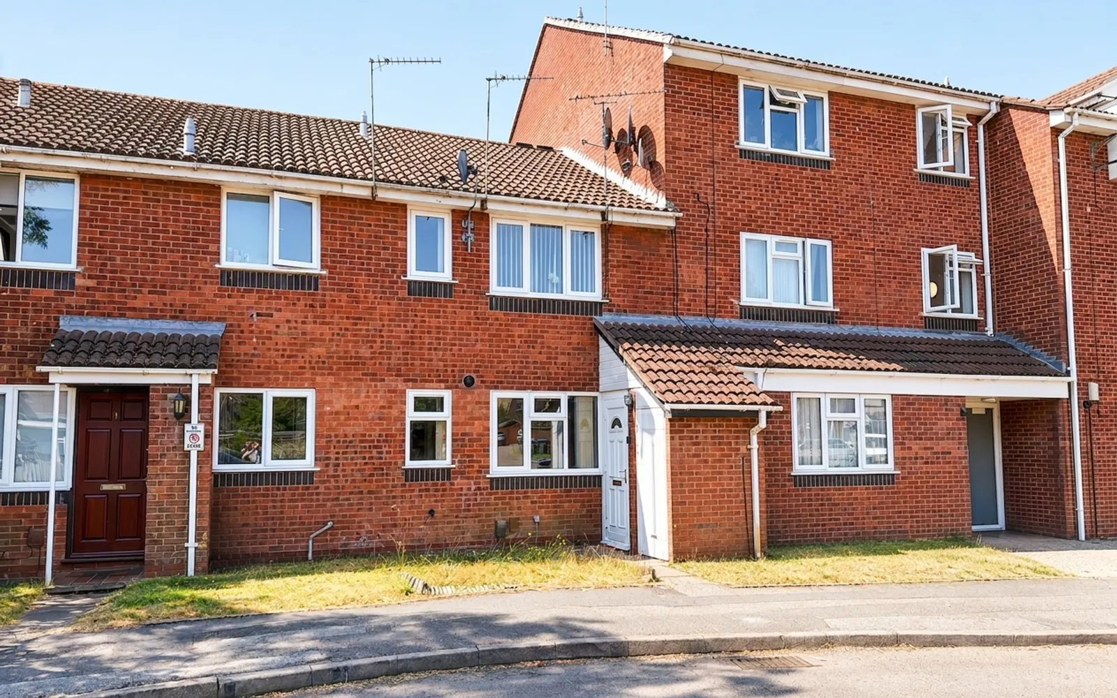 Flat Linstock Way in Coventry