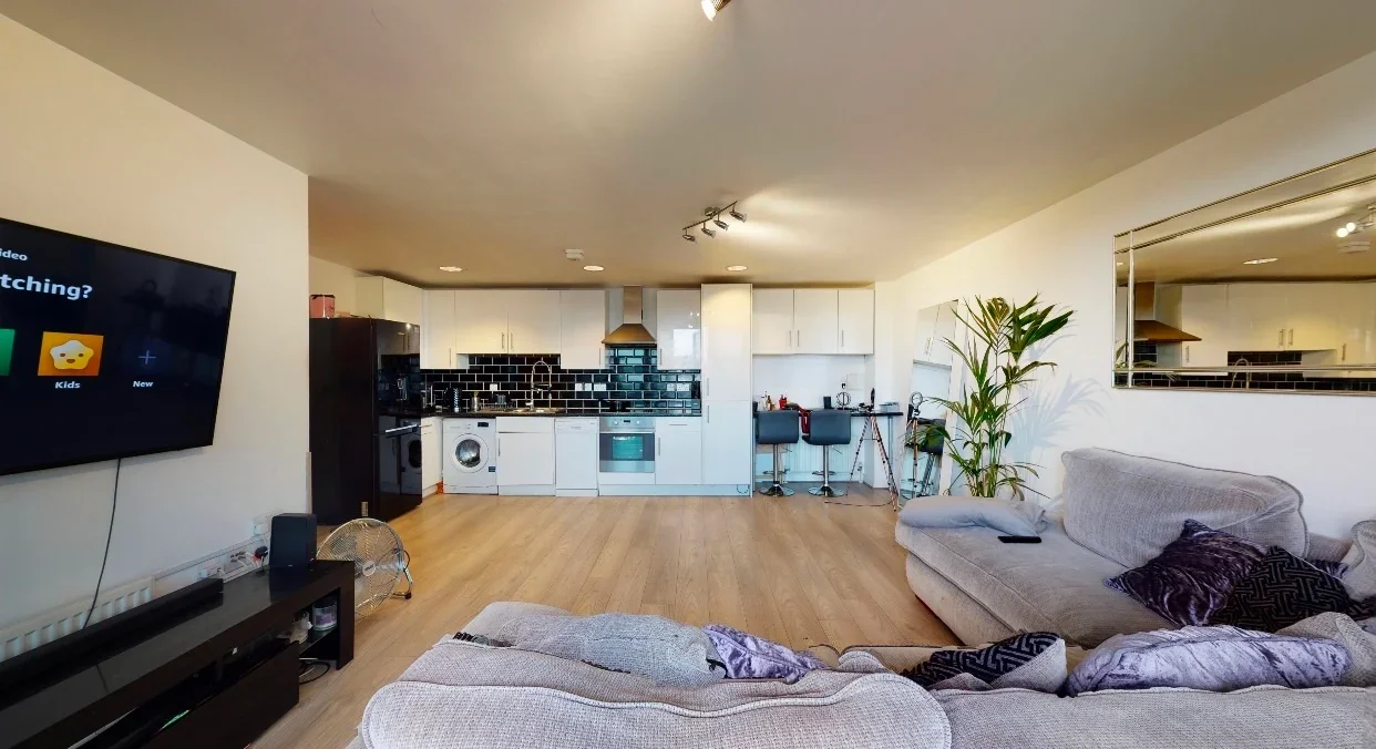 Flat Innes Yard in Greater London
