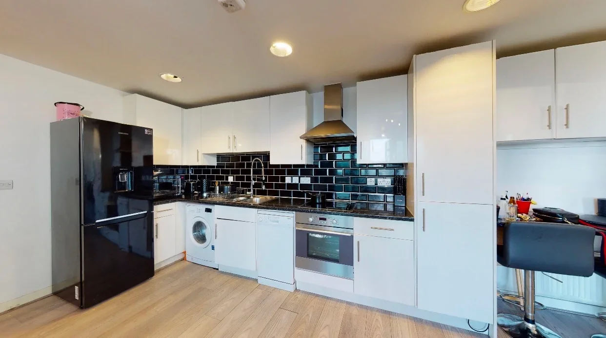 Flat Innes Yard in Greater London