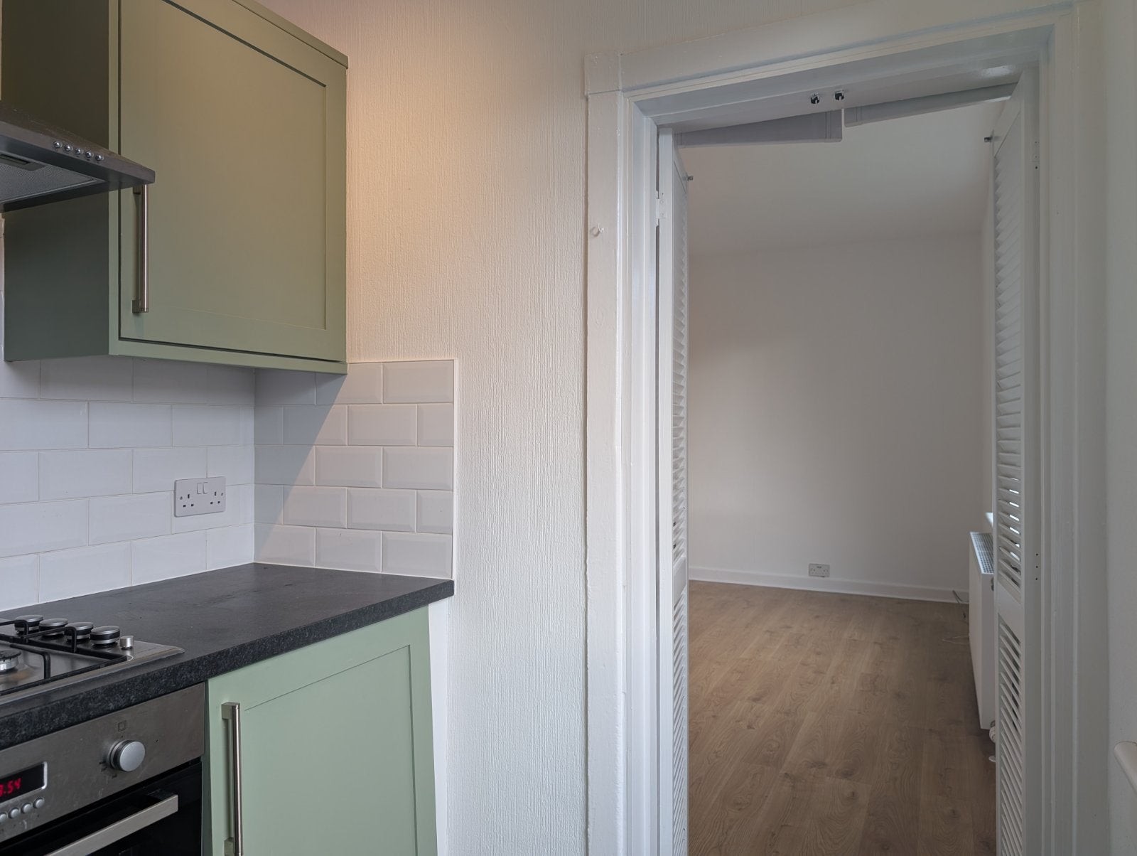 House Carrick Knowe Place in City of Edinburgh
