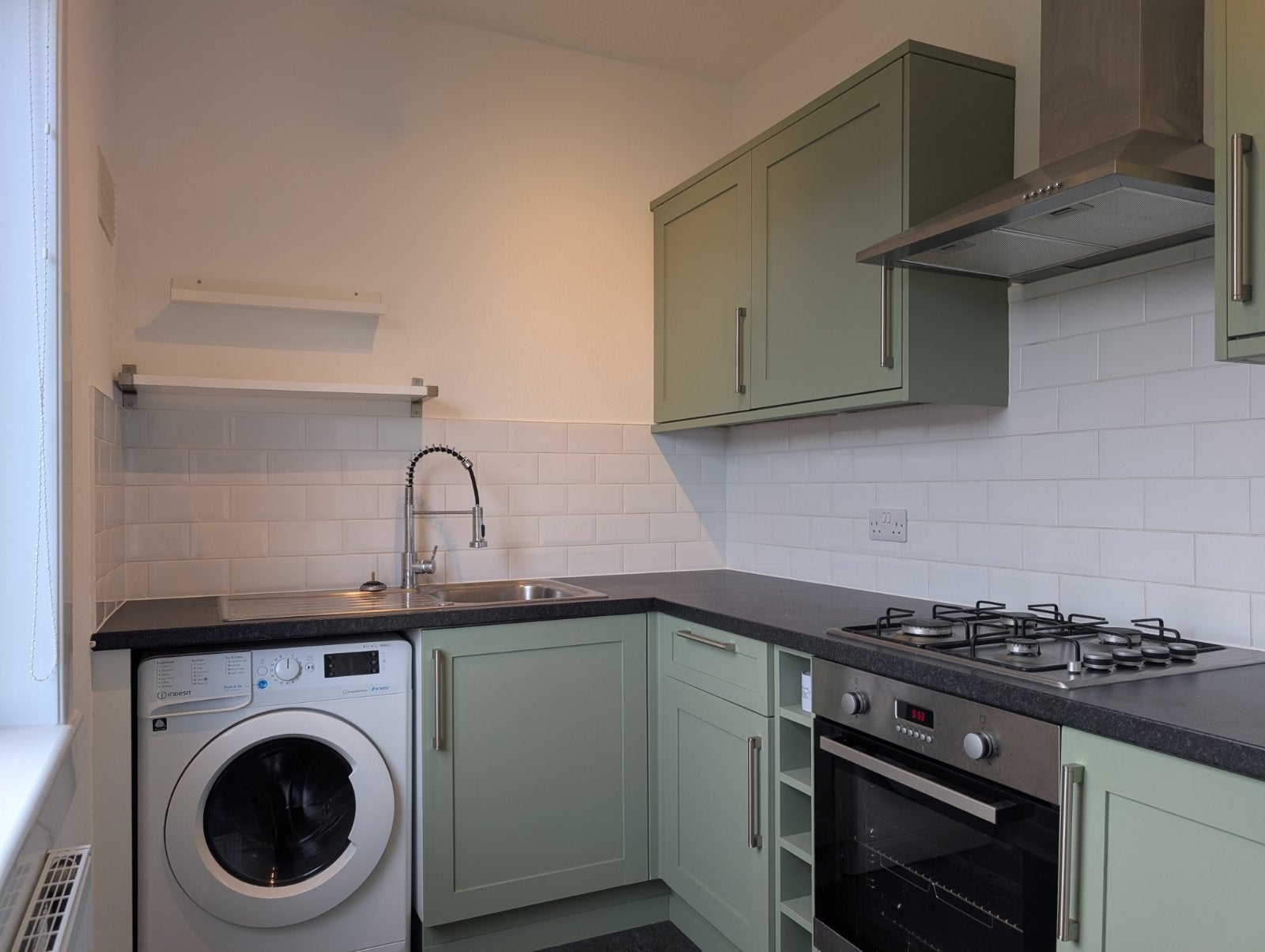 House Carrick Knowe Place in City of Edinburgh