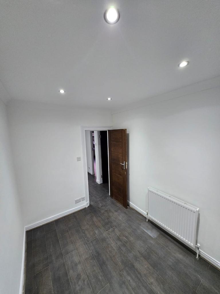House Sandhurst Drive in Greater London