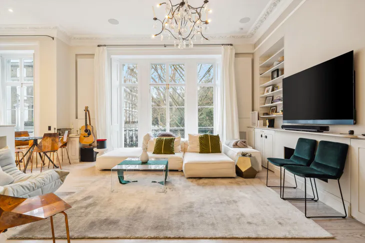 Flat Onslow Square in Greater London