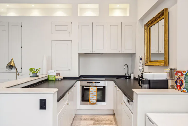 Flat Onslow Square in Greater London