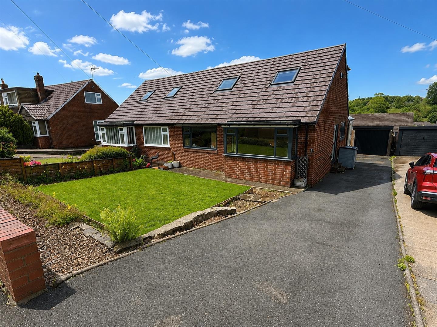 House Springbank Grove in Leeds
